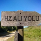 HZ.ALİ YOLUMUZDUR